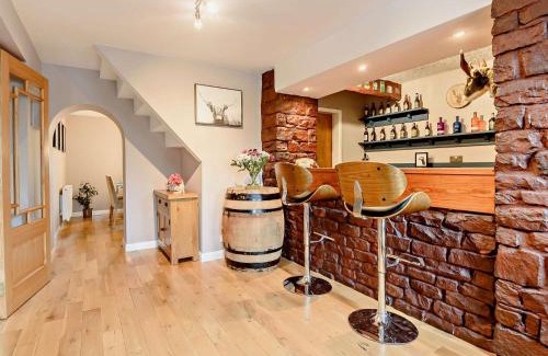 Egremont House | 3 Bed in Haile 90050