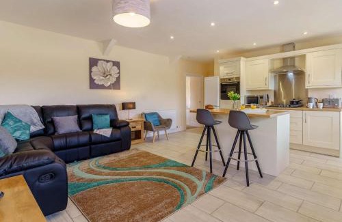 Lampeter House | 3 Bed in Lampeter 86506