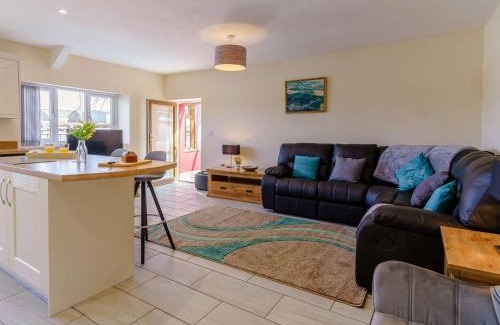 Lampeter House | 3 Bed in Lampeter 86506