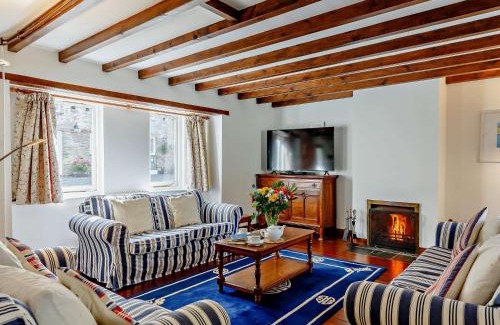 Liskeard House | 3 Bed in Looe 47669