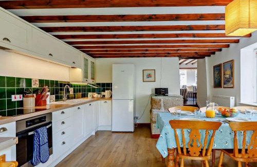 Liskeard House | 3 Bed in Looe 47669