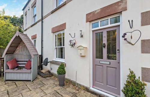 Matlock House | 3 Bed in Matlock 90663