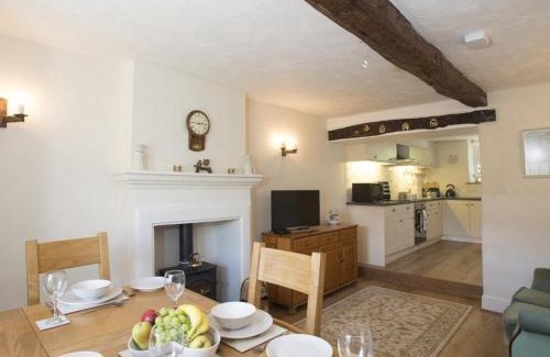 Newlands Valley House | 3 Bed in Newlands Valley SZ075