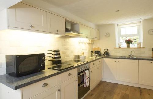 Newlands Valley House | 3 Bed in Newlands Valley SZ075