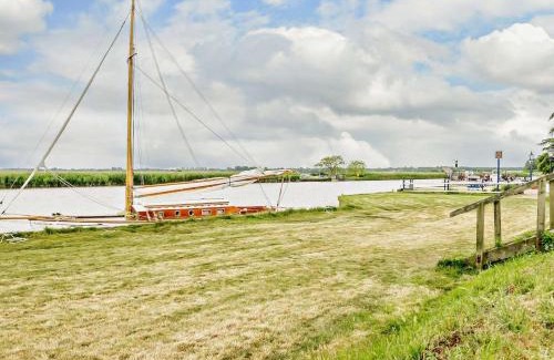 Reedham House | 3 Bed in Reedham 47835