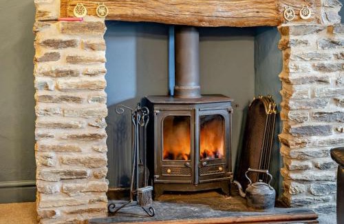 Llandysul House | 3 Bed in Rhydlewis 94117