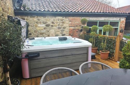Ripon House | 3 Bed in Ripon 93105