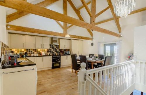 Black Torrington House | 3 Bed in Shebbear 89311