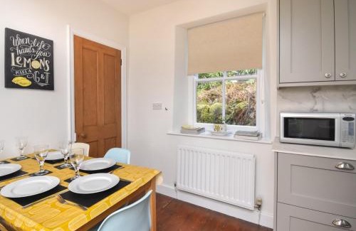 Thornthwaite House | 3 Bed in Thornthwaite SZ575