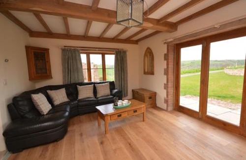 Tiverton House | 3 Bed in Tiverton 49356