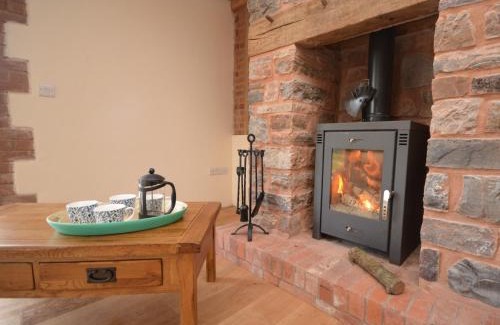 Tiverton House | 3 Bed in Tiverton 49356