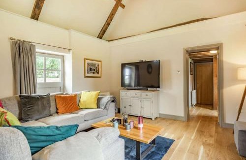 Irstead House | 3 Bed in Wroxham 86387