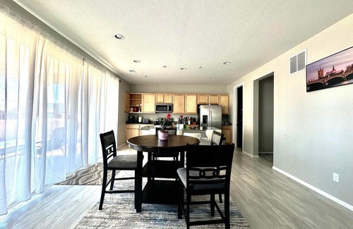 Commerce City House | 3 bed new built house near Denver International Airport (12 min away)
