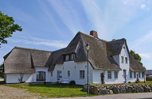 Tinnum Cottage | 3-bed room no. 3 - Pension Froeschel