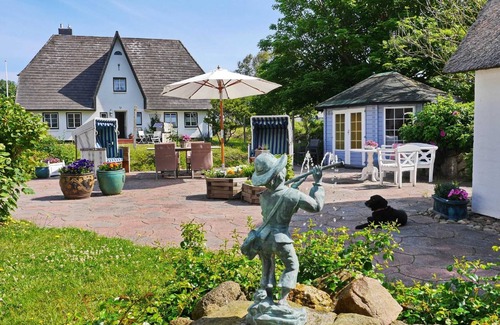 Tinnum Cottage | 3-bed room no. 3 - Pension Froeschel