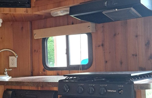 Cloquet House | 3-bed RV in fabulous Cloquet with WiFi, AC. Happy travels