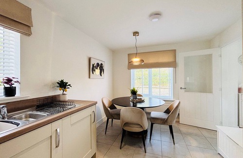 Shrewsbury House | 3 Bed Stylish Shrewsbury Home