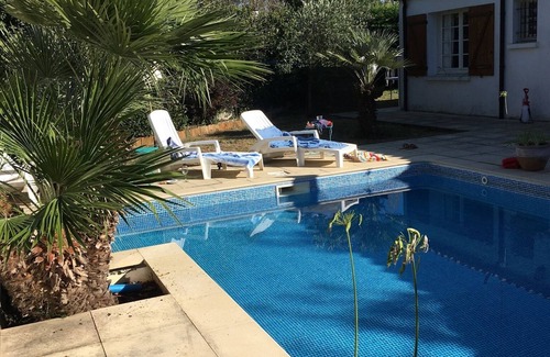 La Jonchere Villa | 3 bed villa close to beach and water park and with own private heated pool