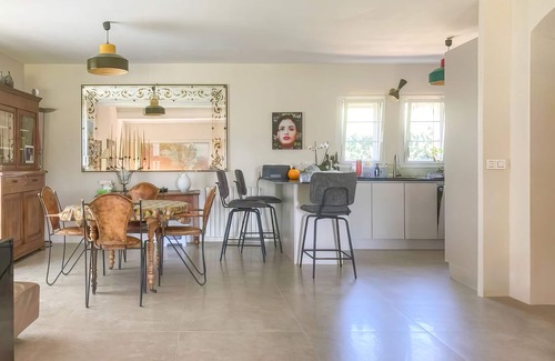 Puyvert House | 3 bed villa near Lourmarin with pool, pétanque court and views of the Luberon