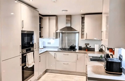 Darlington House | 3 bedroom home in Peaceful Village