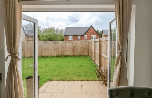 Darlington House | 3 bedroom home in Peaceful Village
