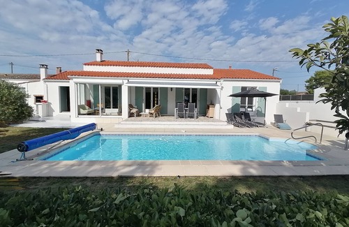 Boyardville Villa | 3 bedroom villa with heated pool. Rental from Sunday to Sunday