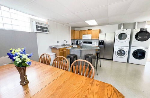 Anchor Bay Harbor Apartment | 3 bedroom, 1.5 bath Ranch Style Unit, Ground Floor, Sleeps 8, Boat Launch