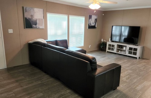 Crawfordville House | 3 Bedroom 15 minutes from beach