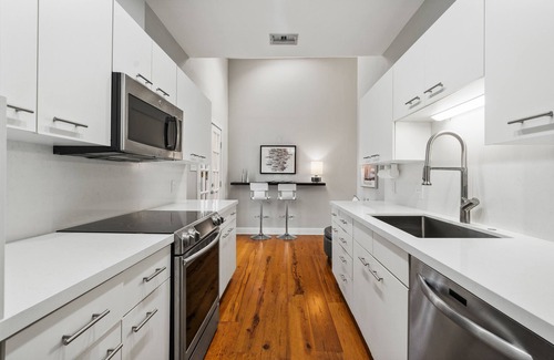 North Cat Mountain Condo | 3 Bedroom, 2 &1/2 Bath Condominium Executive lease-short and long-term options.