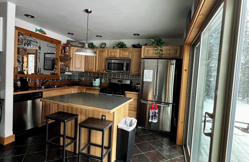 Deltana House | 3-bedroom 2 1/2 Bath house Delta Junction close to Clearwater Campground