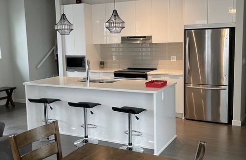 Maple Ridge House | 3 bedroom, 2.5 bath Townhome