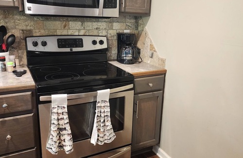Drasco House | 3-bedroom 2.5 bath lake house in wonderful Drasco with AC, WiFi. Enjoy your stay