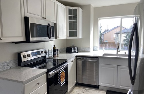 Wilkes House | 3 bedroom, 2.5 bath townhouse close to pdx