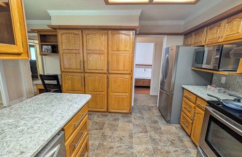 Willoughby House | 3 bedroom 2 bathroom house in Langley
