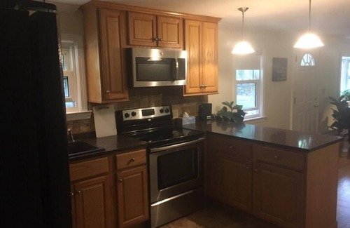 Kingston House | 3 Bedroom 2 bath Home Located in South County Rhode Island