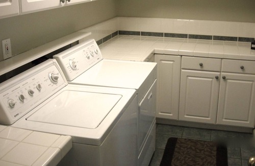 North Upper Truckee House | 3 bedroom 2 bath Tahoe Chalet style home in a quiet neighborhood sleeps 8