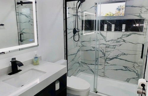 Bolaman Belediyesi House | 3-bedroom 2-bath house in beautiful St. Petersburg nr Parks