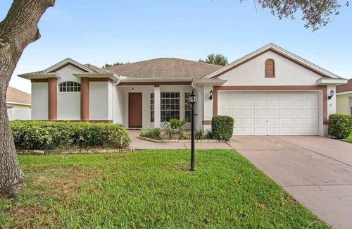 Plant City House | 3 bedroom 2 bath Ranch with pool