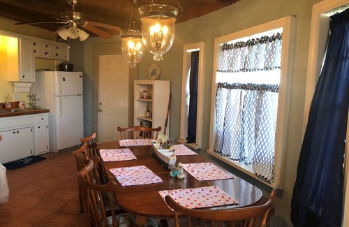 Port Lavaca House | 3 BEDROOM, 2 BATH ROUND HOUSE ON THE BAY AND BAYOU SLEEPS 13