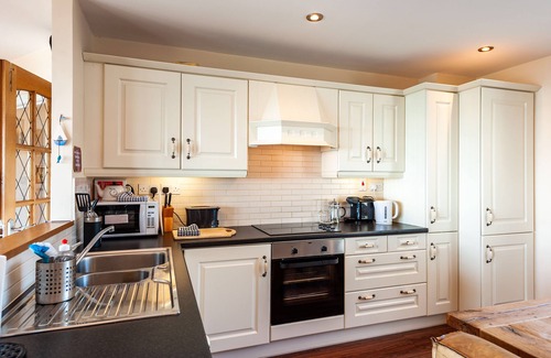 Kinsale House | 3 BEDROOM , 2 BATH Sleeps 8 - WILD ATLANTIC WAY, WITH OCEAN VIEWS ,KINSALE, CORK