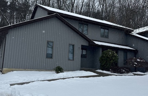 Elmira House | 3 Bedroom 2 bath Town House in Horseheads