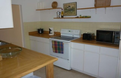 Ocean Park Apartment | 3 Bedroom, 2 Bath with large balcony near beach and Park