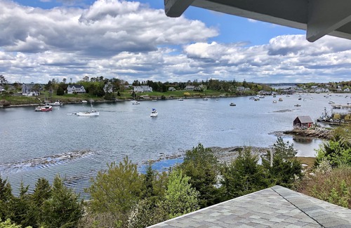 Mid-Coast and Islands Cottage | 3 bedroom, 2 bathroom classic Maine cottage with ocean views into Mackerel Cove
