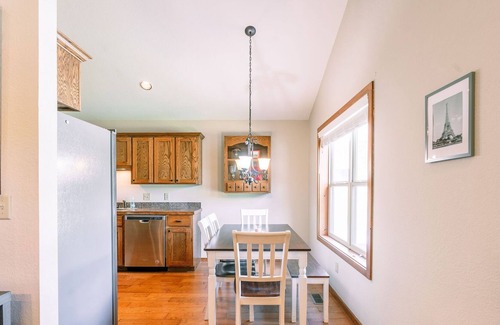 Heber Springs House | 3 Bedroom 2 Bathroom Home Near Lindsey's Resort w/ Private Boat Slip