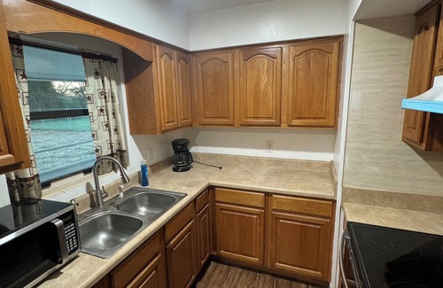 Longwood House | 3 bedroom 2 bathroom home