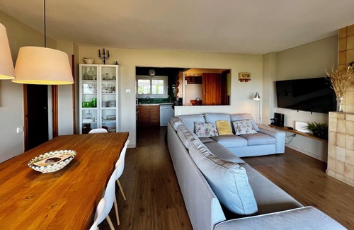 Moia Apartment | 3 bedroom 2 bathroom home with parking and a pool Fantastic terrace with a view