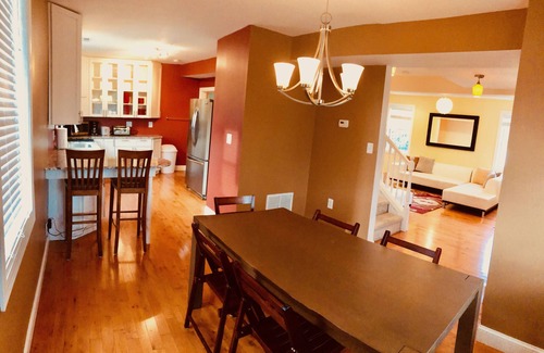 Nauck House | 3 Bedroom 2 Full Bath Arlington House