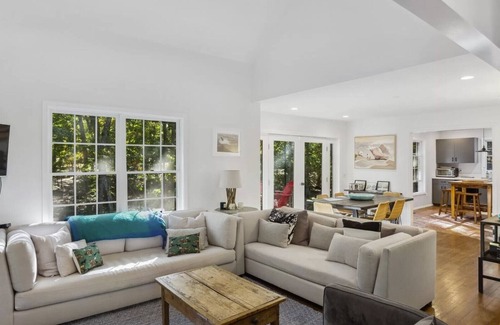 Amagansett North House | 3 Bedroom 3 Bath House on 2 private acres in Amagansett. Pool, Hot Tub, Firepit