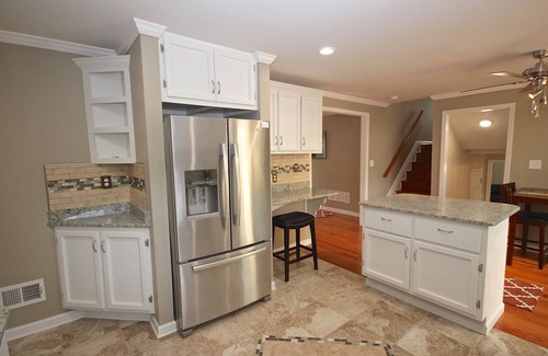 Fayetteville House | 3 Bedroom /3 Full Bath Fully Furnished Home For Rent.