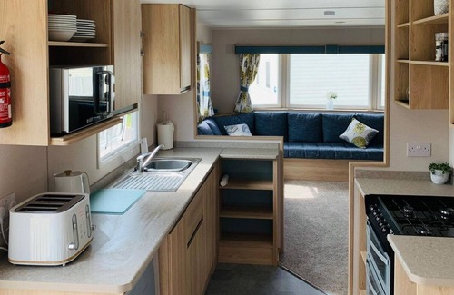 Weymouth House | 3 Bedroom (8 person) Haven Littlesea, Caravan